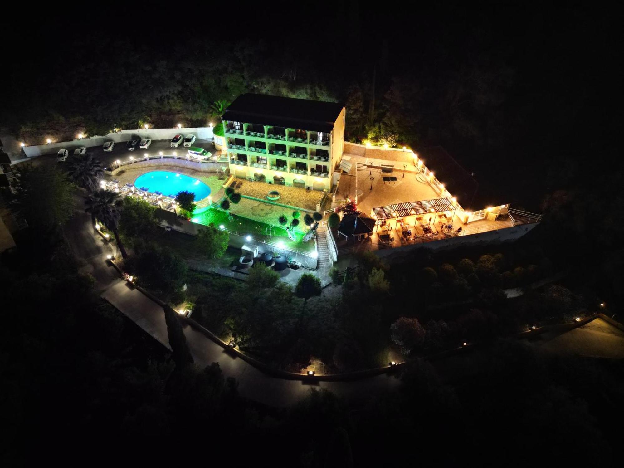 Avra Sunset Sea View Liapades Aparthotel Luaran gambar